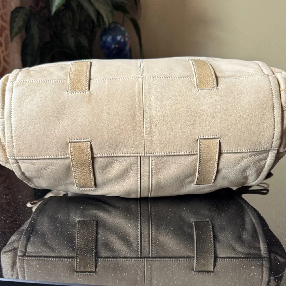 Perlina Tan Duffel Bag Perlina New York Large Leather Handbag – Cream